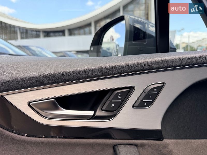 Позашляховик / Кросовер Audi Q7 2018 в Києві фото 25 Позашляховик / Кросовер Audi Q7 2018 в Києві