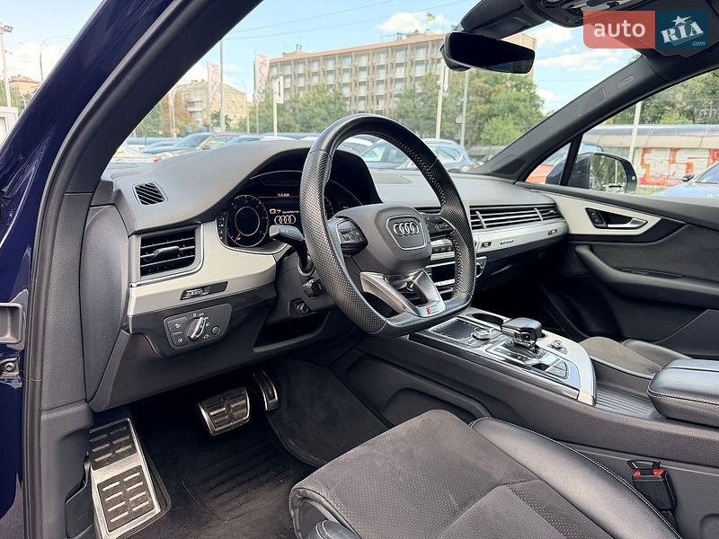 Позашляховик / Кросовер Audi Q7 2018 в Києві фото 28 Позашляховик / Кросовер Audi Q7 2018 в Києві