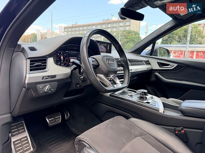 Позашляховик / Кросовер Audi Q7 2018 в Києві фото 40 Позашляховик / Кросовер Audi Q7 2018 в Києві