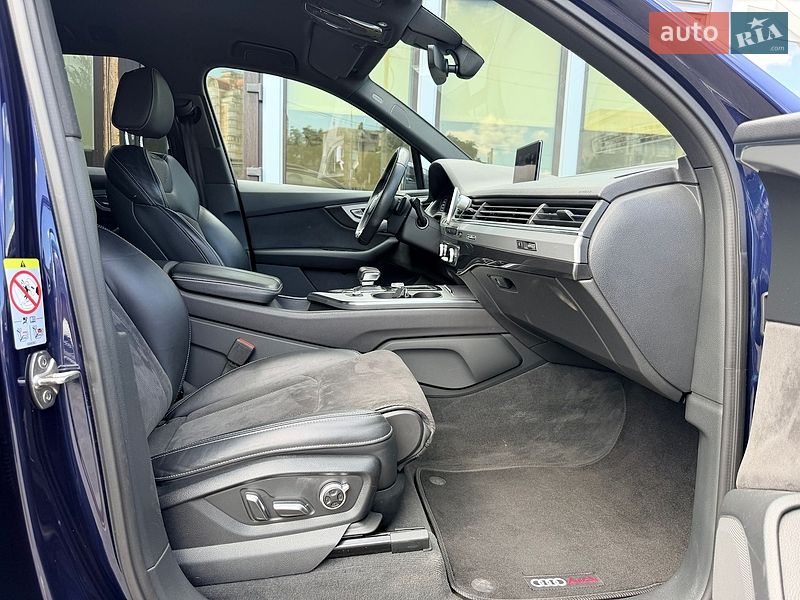 Позашляховик / Кросовер Audi Q7 2018 в Києві фото 41 Позашляховик / Кросовер Audi Q7 2018 в Києві