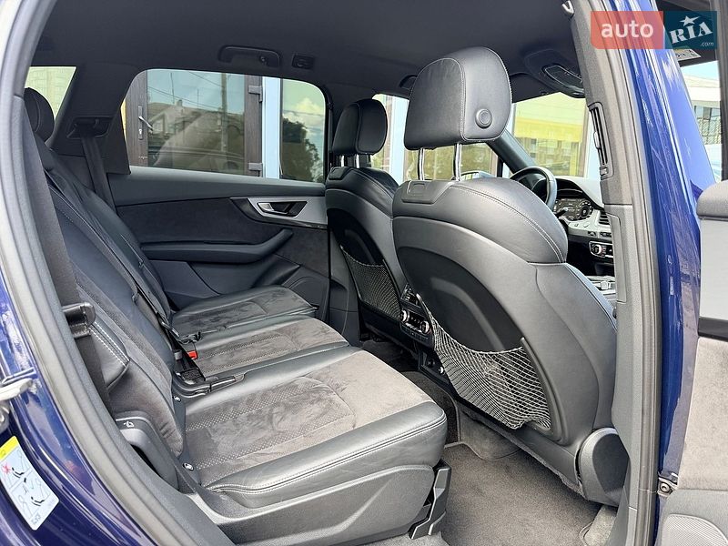 Позашляховик / Кросовер Audi Q7 2018 в Києві фото 44 Позашляховик / Кросовер Audi Q7 2018 в Києві