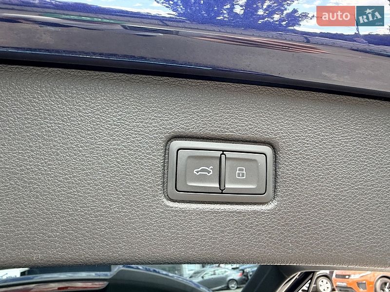 Позашляховик / Кросовер Audi Q7 2018 в Києві фото 47 Позашляховик / Кросовер Audi Q7 2018 в Києві
