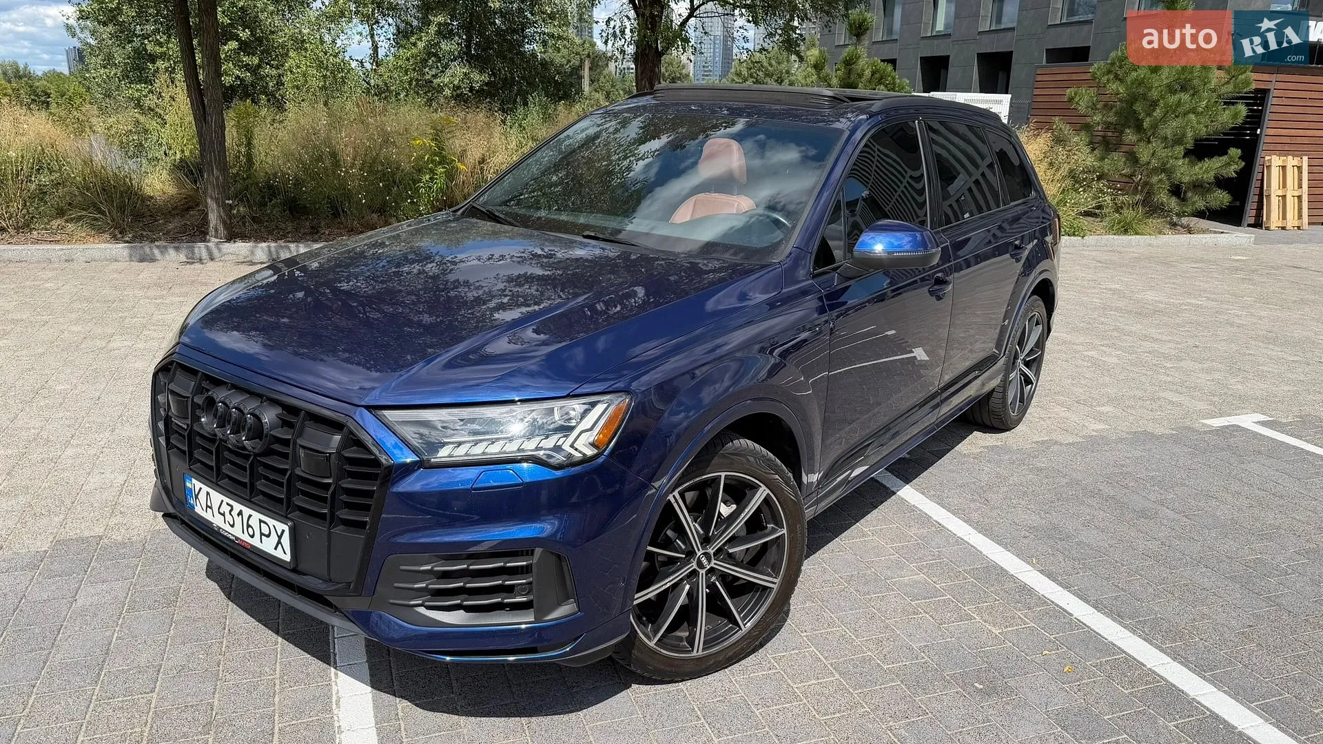 2020 Audi Q7 - фото 1