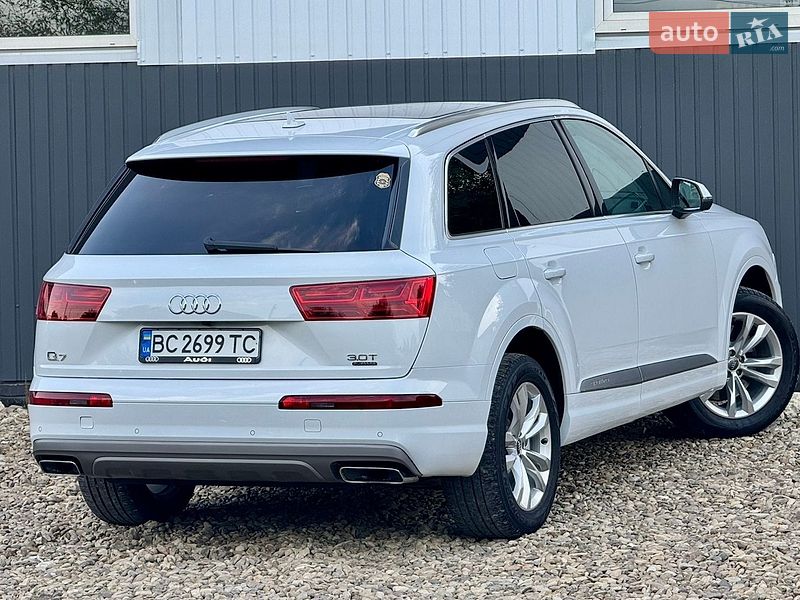 Позашляховик / Кросовер Audi Q7 2016 в Стрию