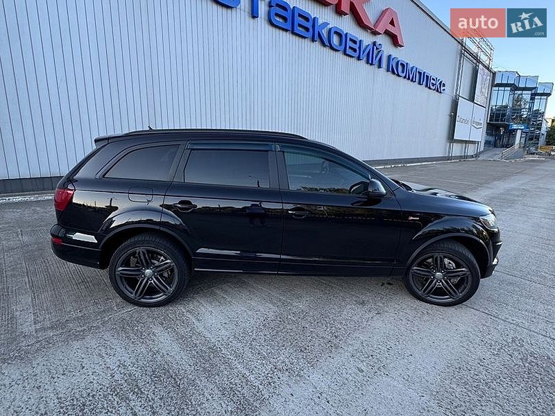 Внедорожник / Кроссовер Audi Q7 2014 в Черновцах