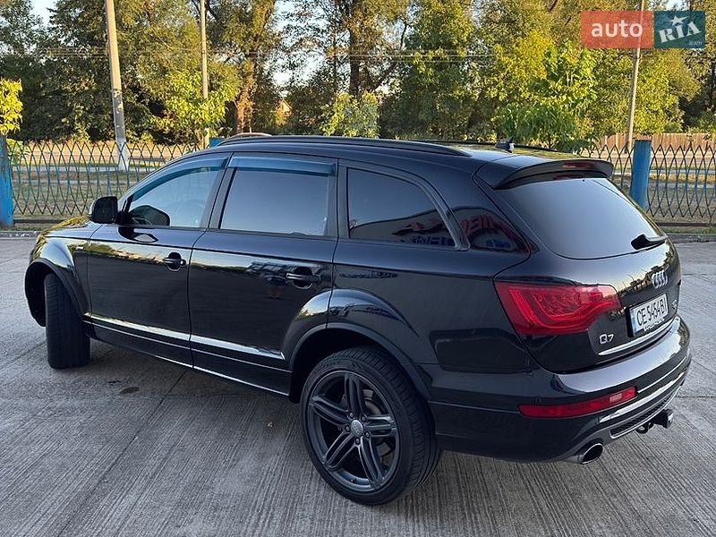 Внедорожник / Кроссовер Audi Q7 2014 в Черновцах