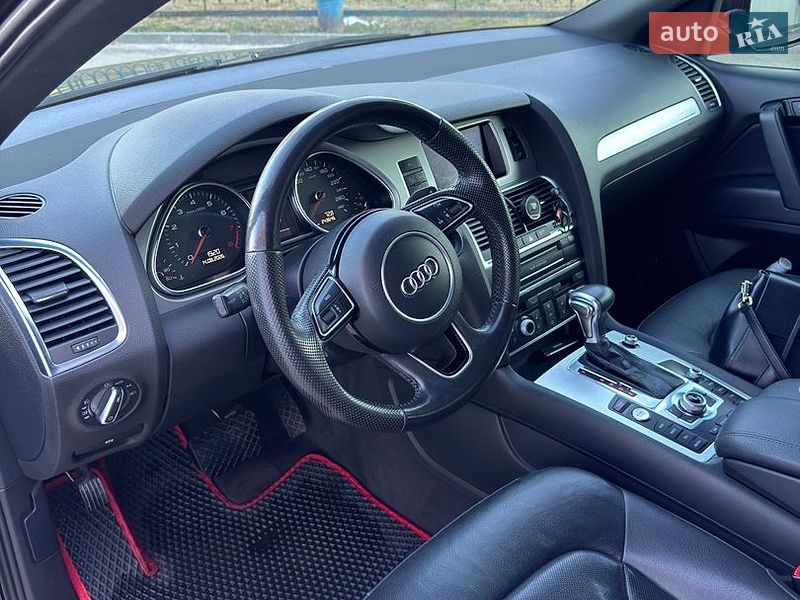 Внедорожник / Кроссовер Audi Q7 2014 в Черновцах