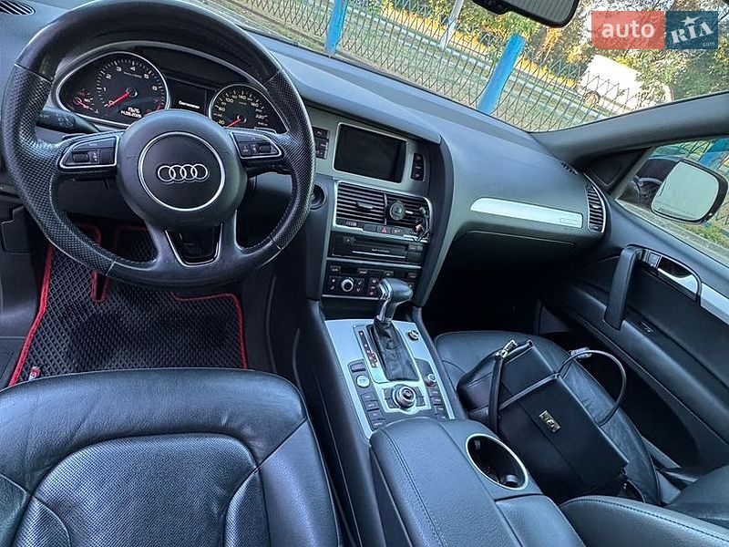 Внедорожник / Кроссовер Audi Q7 2014 в Черновцах