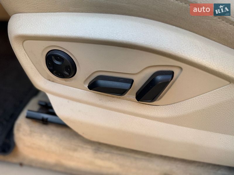 Внедорожник / Кроссовер Audi Q7 2016 в Киеве
