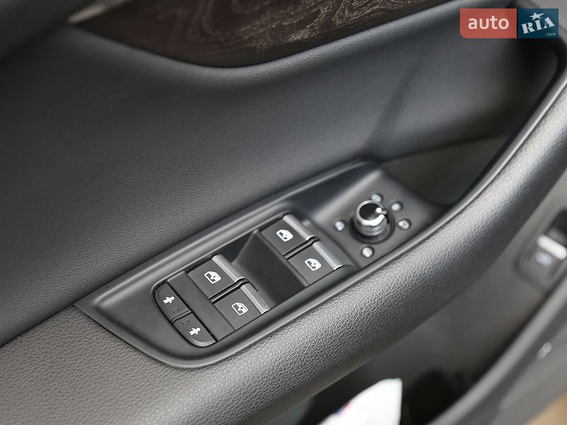 Внедорожник / Кроссовер Audi Q7 2019 в Киеве