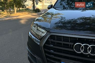 Позашляховик / Кросовер Audi Q7 2016 в Одесі