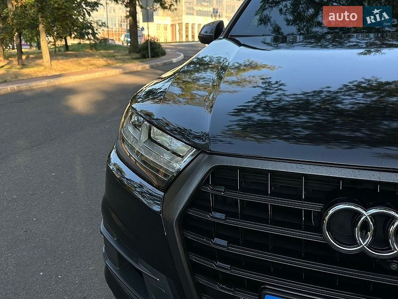 Позашляховик / Кросовер Audi Q7 2016 в Одесі