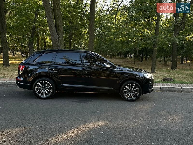 Внедорожник / Кроссовер Audi Q7 2016 в Одессе