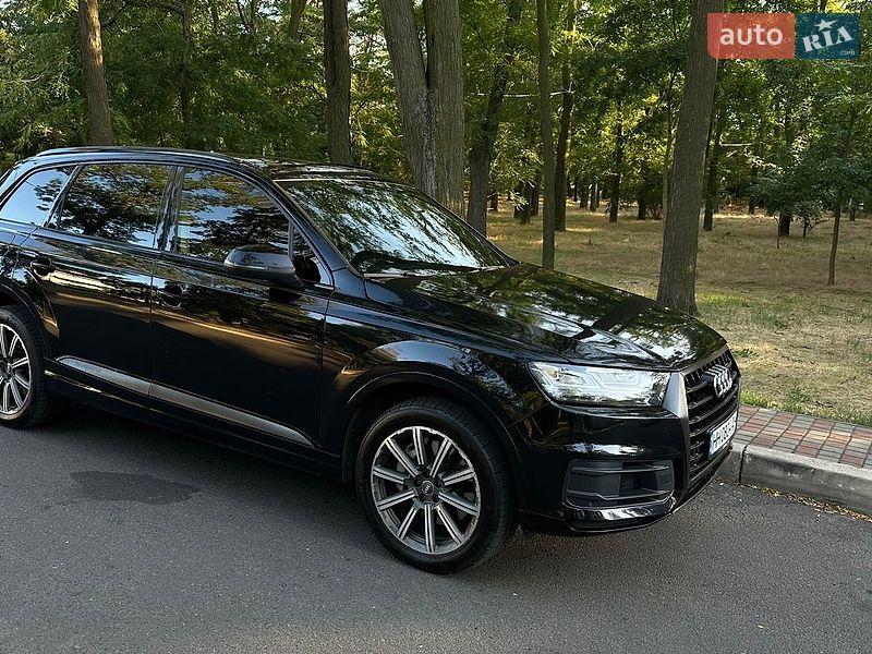 Позашляховик / Кросовер Audi Q7 2016 в Одесі