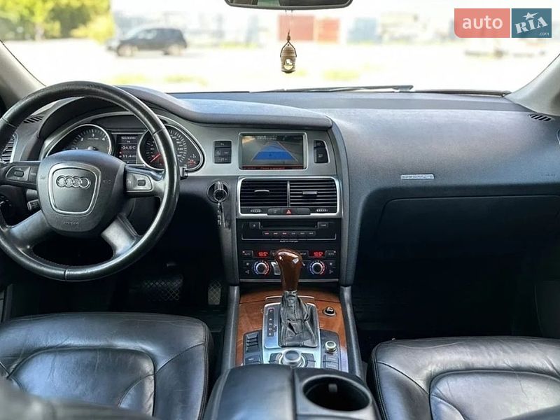 Позашляховик / Кросовер Audi Q7 2009 в Камені-Каширському
