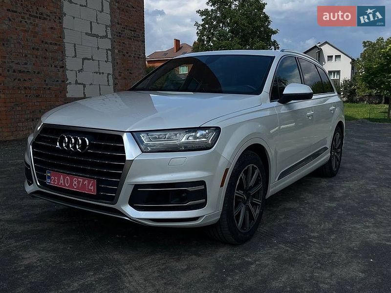 Внедорожник / Кроссовер Audi Q7 2017 в Хмельницком