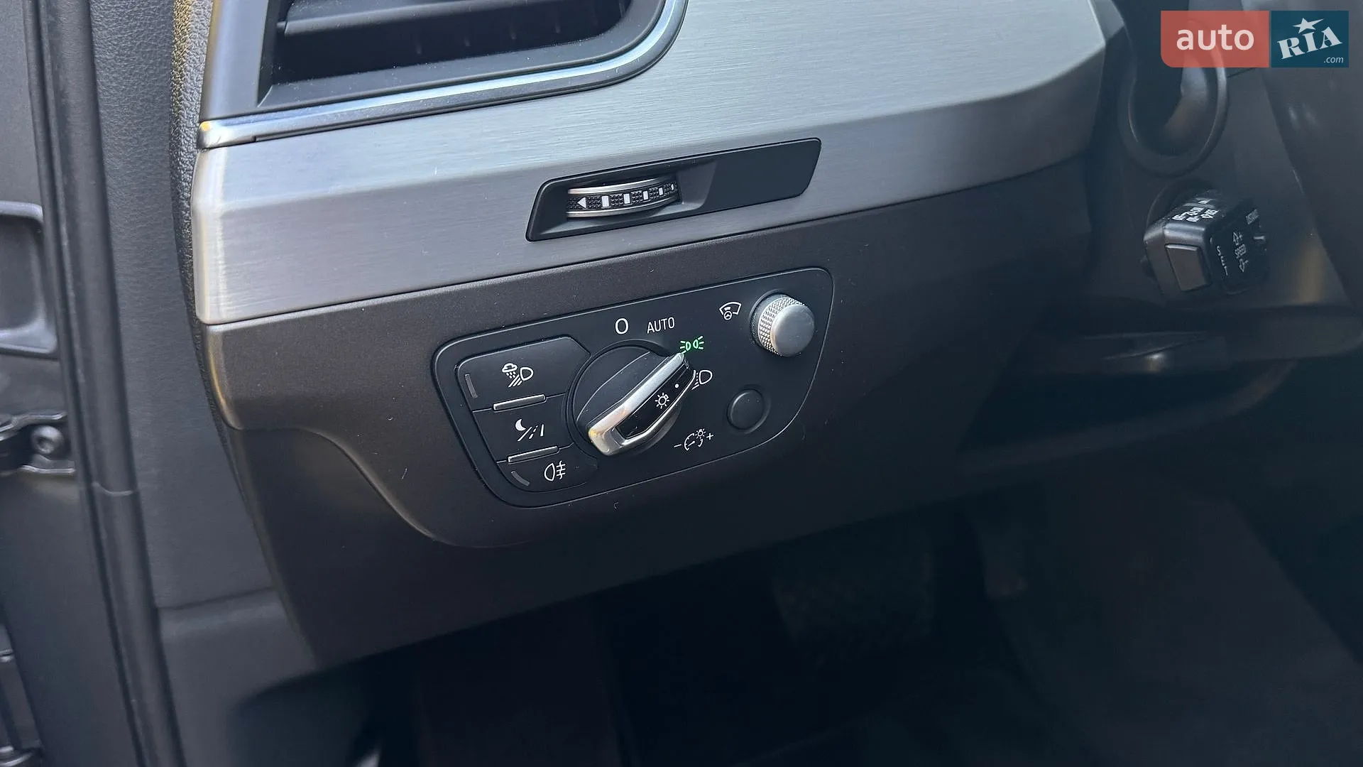 2016 Audi Q7 - мініатюра 18