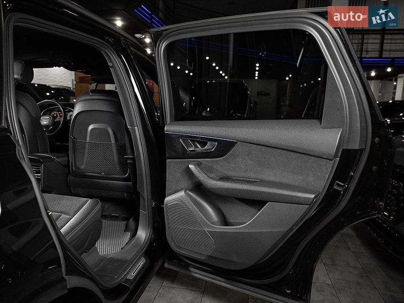 Позашляховик / Кросовер Audi Q7 2021 в Одесі фото 10 Позашляховик / Кросовер Audi Q7 2021 в Одесі