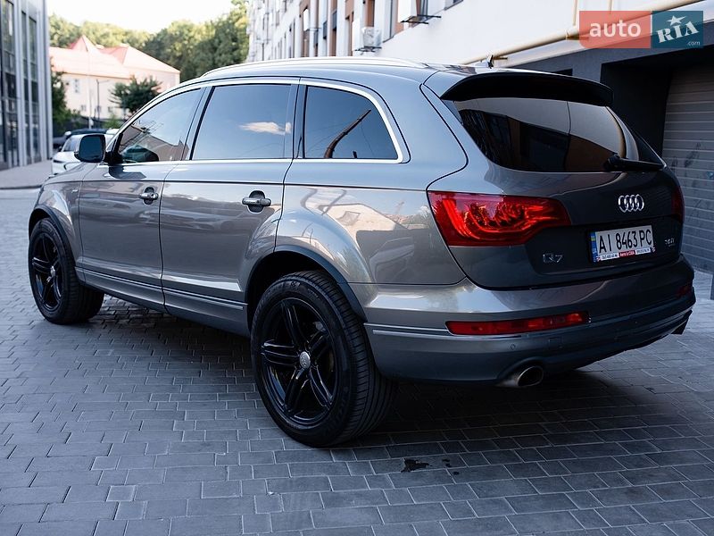 Позашляховик / Кросовер Audi Q7 2015 в Вінниці