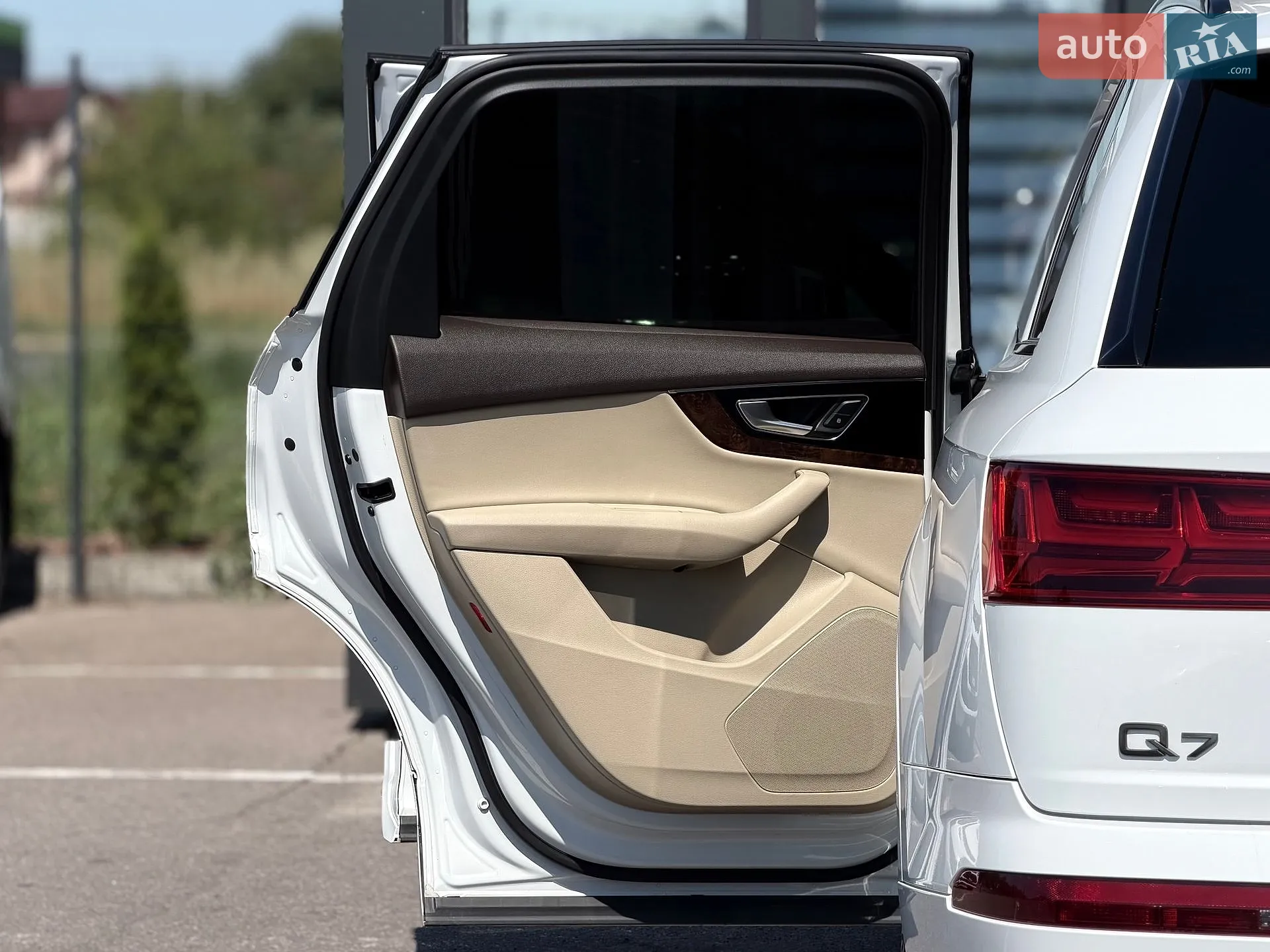 2016 Audi Q7 - мініатюра 23