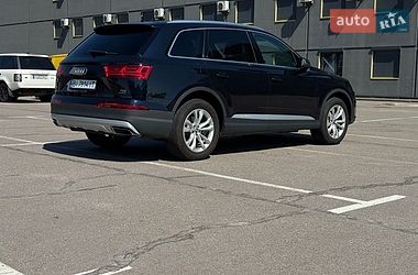 Позашляховик / Кросовер Audi Q7 2016 в Києві