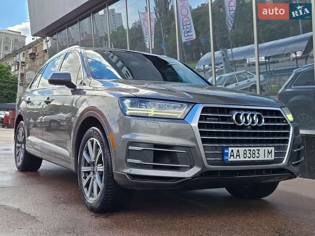2018 Audi Q7 - фото 1