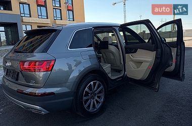 Внедорожник / Кроссовер Audi Q7 2016 в Киеве