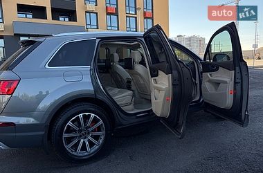 Внедорожник / Кроссовер Audi Q7 2016 в Киеве