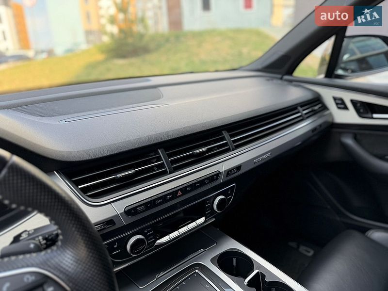 Внедорожник / Кроссовер Audi Q7 2017 в Ровно фото 55 Внедорожник / Кроссовер Audi Q7 2017 в Ровно