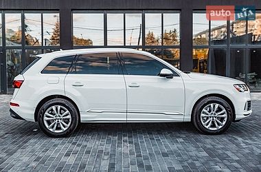 Позашляховик / Кросовер Audi Q7 2019 в Полтаві фото 9 Позашляховик / Кросовер Audi Q7 2019 в Полтаві