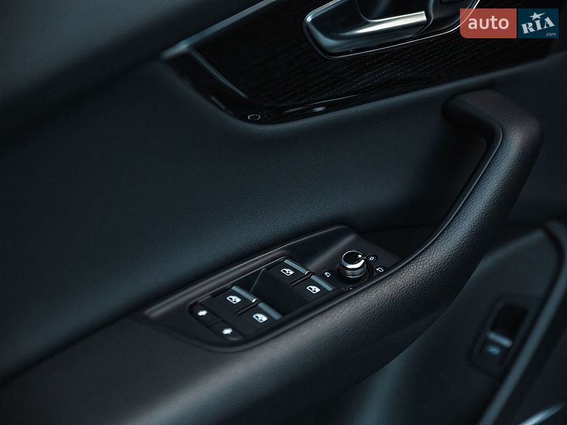 Позашляховик / Кросовер Audi Q7 2019 в Полтаві фото 71 Позашляховик / Кросовер Audi Q7 2019 в Полтаві