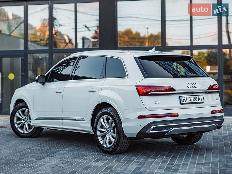 Позашляховик / Кросовер Audi Q7 2019 в Полтаві фото 90 Позашляховик / Кросовер Audi Q7 2019 в Полтаві