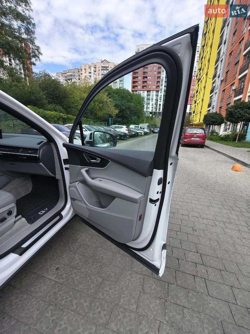 2019 Audi Q7 - мініатюра 10