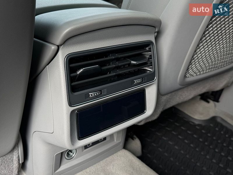 Внедорожник / Кроссовер Audi Q7 2022 в Киеве