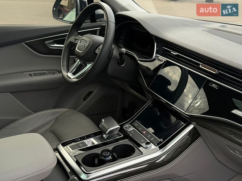Внедорожник / Кроссовер Audi Q7 2022 в Киеве