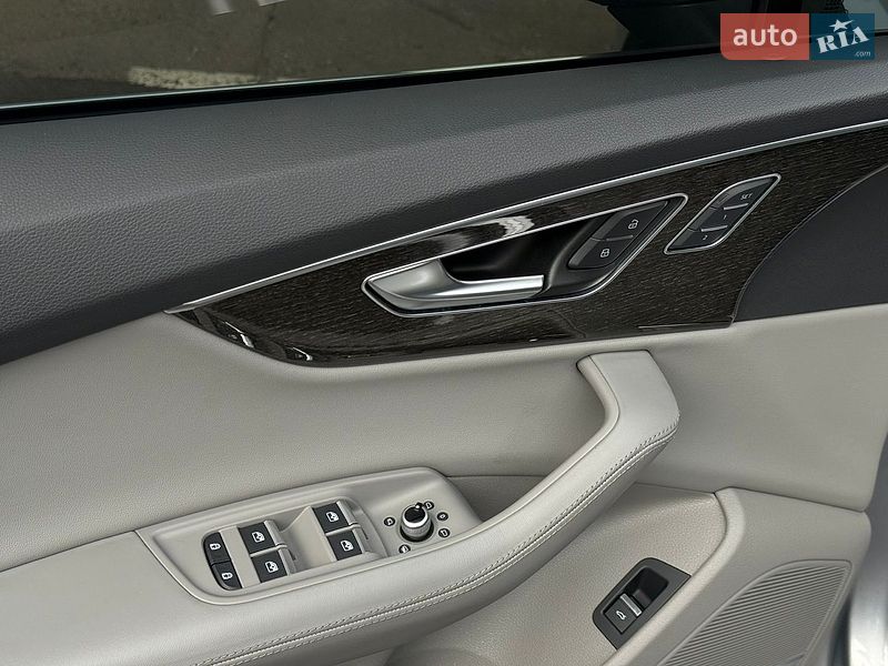 Внедорожник / Кроссовер Audi Q7 2022 в Киеве