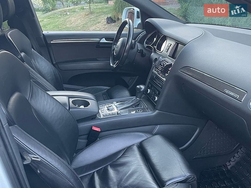 Внедорожник / Кроссовер Audi Q7 2015 в Рава-Русской