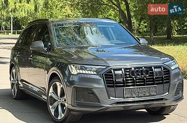 Позашляховик / Кросовер Audi Q7 2020 в Рівному Позашляховик / Кросовер Audi Q7 2020 в Рівному