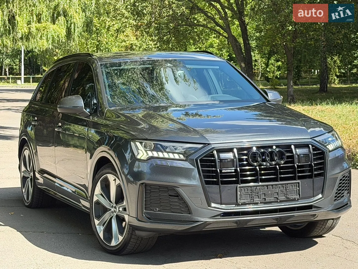2020 Audi Q7 - фото 1