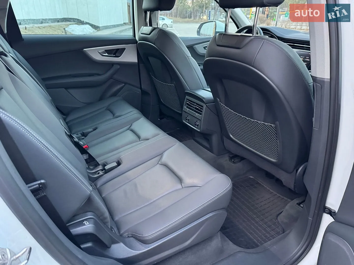 2025 Audi Q7 - мініатюра 88