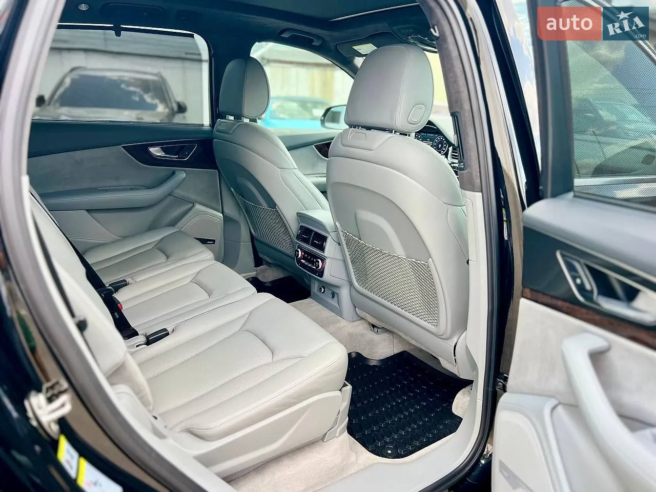 2018 Audi Q7 - мініатюра 28