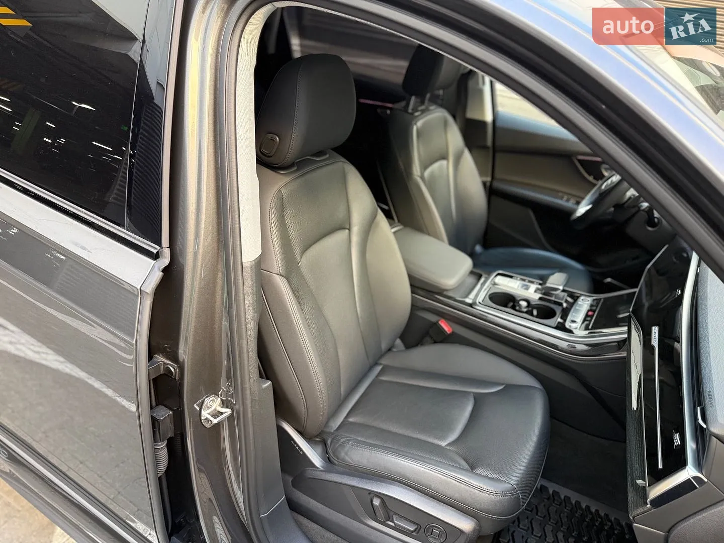 2020 Audi Q7 - мініатюра 12