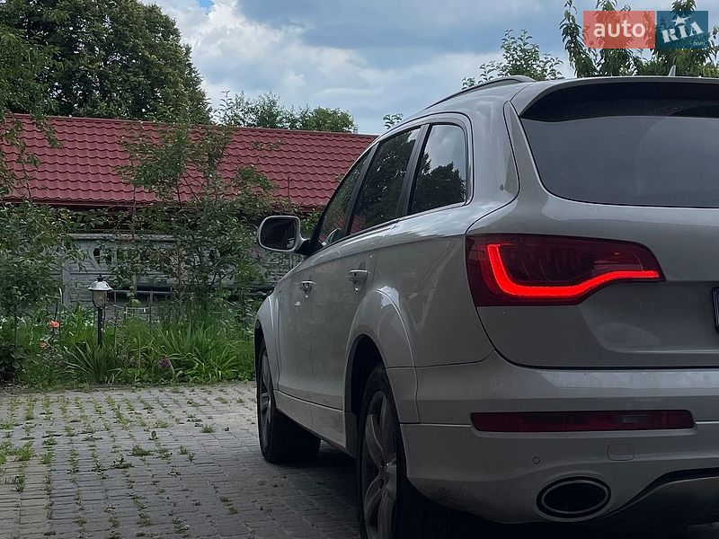 Внедорожник / Кроссовер Audi Q7 2015 в Рава-Русской