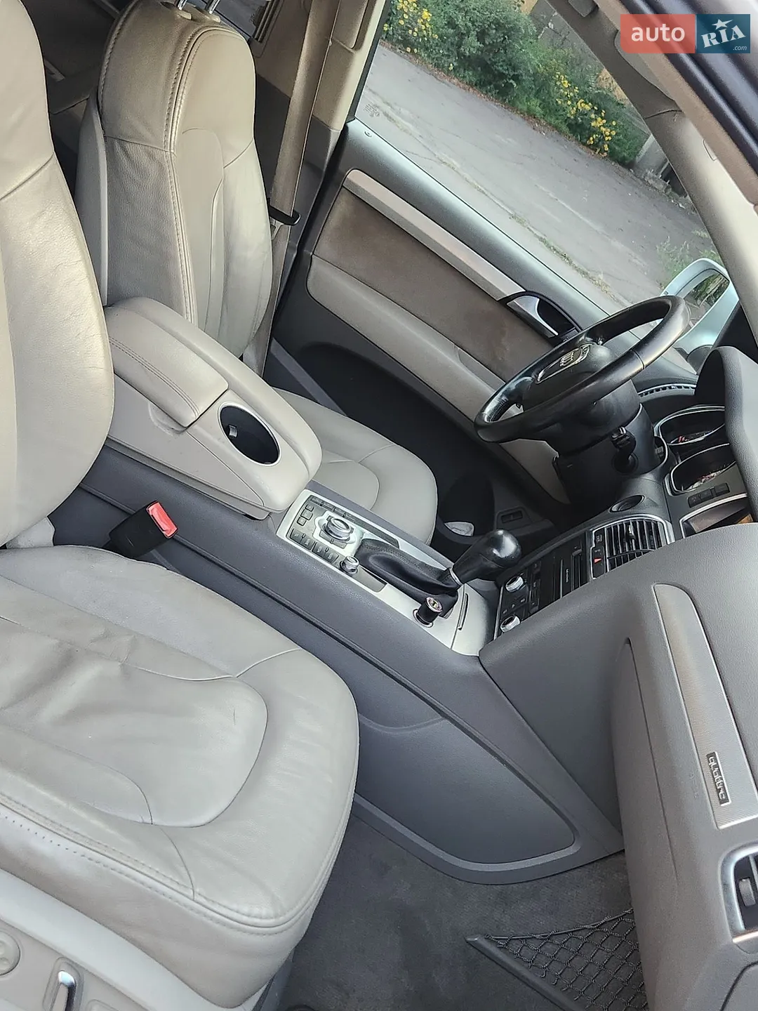2010 Audi Q7 - мініатюра 12