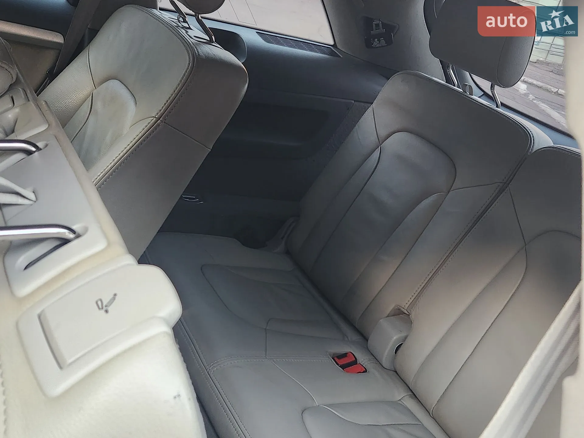 2010 Audi Q7 - мініатюра 15
