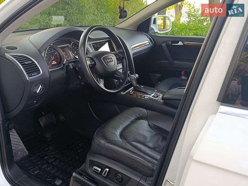 Внедорожник / Кроссовер Audi Q7 2014 в Кропивницком