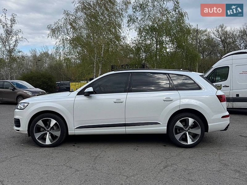 Позашляховик / Кросовер Audi Q7 2016 в Полтаві фото 5 Позашляховик / Кросовер Audi Q7 2016 в Полтаві