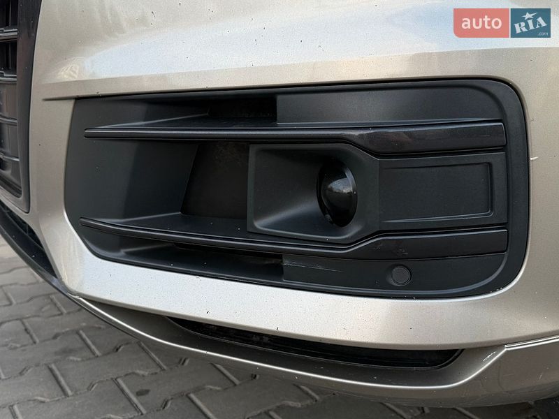 Позашляховик / Кросовер Audi Q7 2017 в Луцьку
