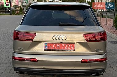 Позашляховик / Кросовер Audi Q7 2017 в Луцьку