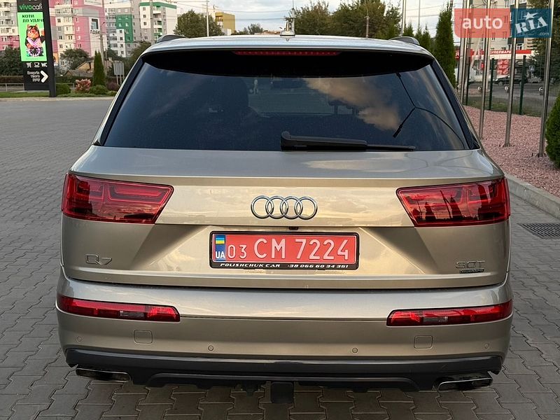 Позашляховик / Кросовер Audi Q7 2017 в Луцьку